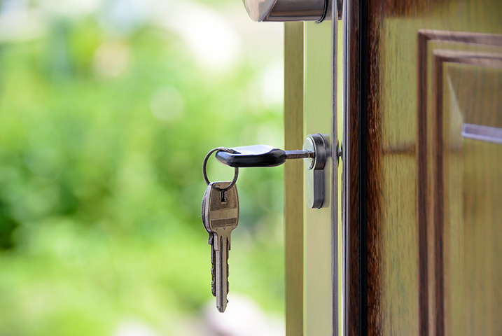 A2B Locks are able to provide local locksmiths in Hither Green to repair your broken locks. 